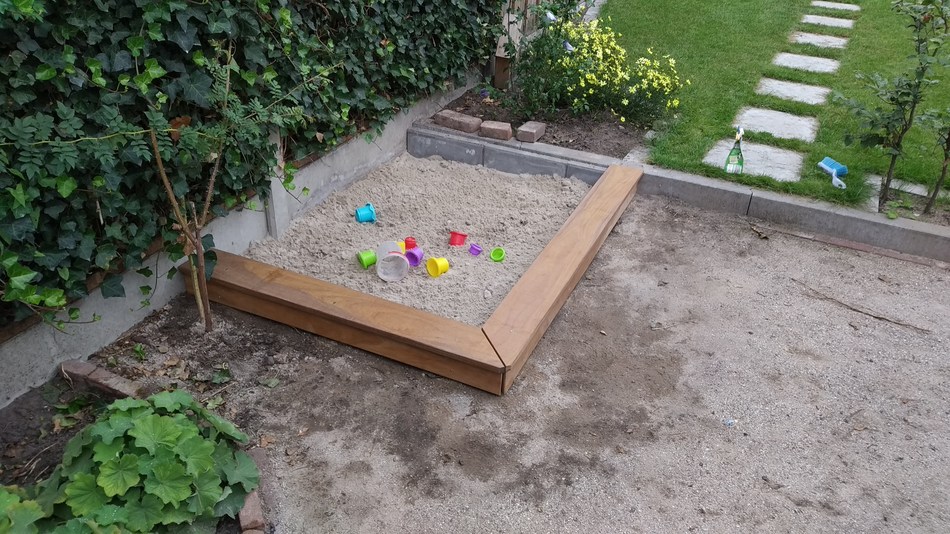 Durable sandbox made from wide Ipé hardwood planks